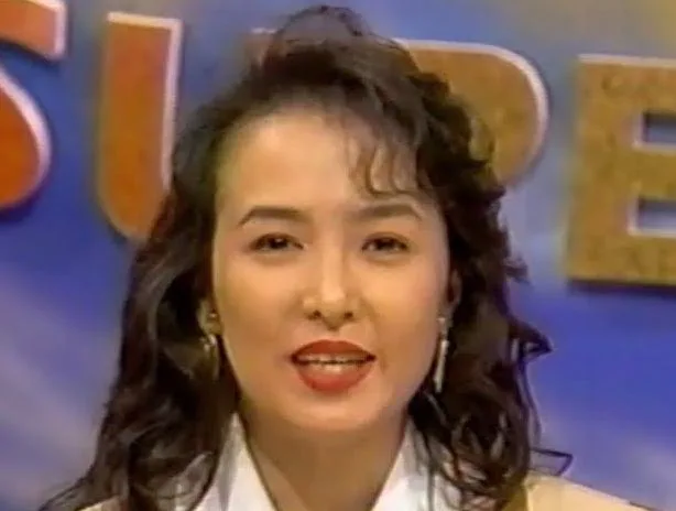 河野景子・若い頃04